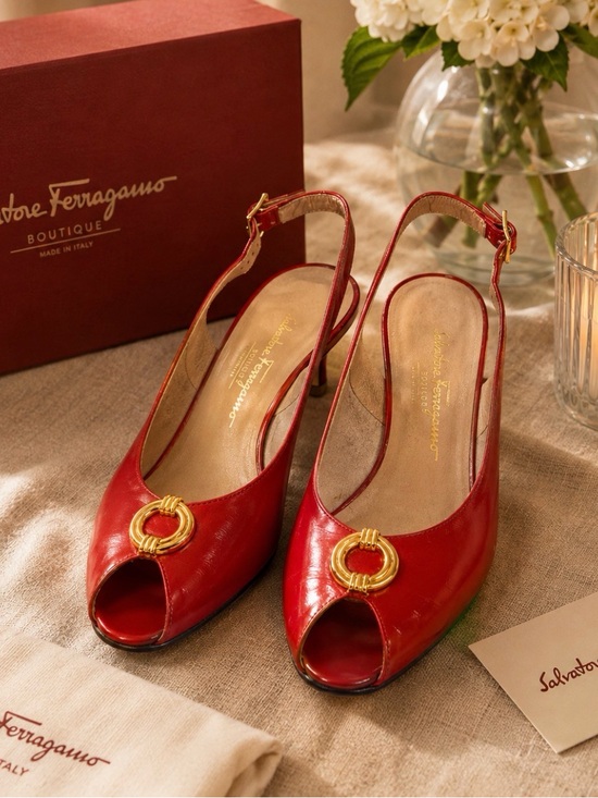 Salvatore Ferragamo Shoes - Salvatore Ferragamo sie 7.5B red sling back shoes